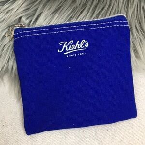 Kiehl’s Zippered canvas bag